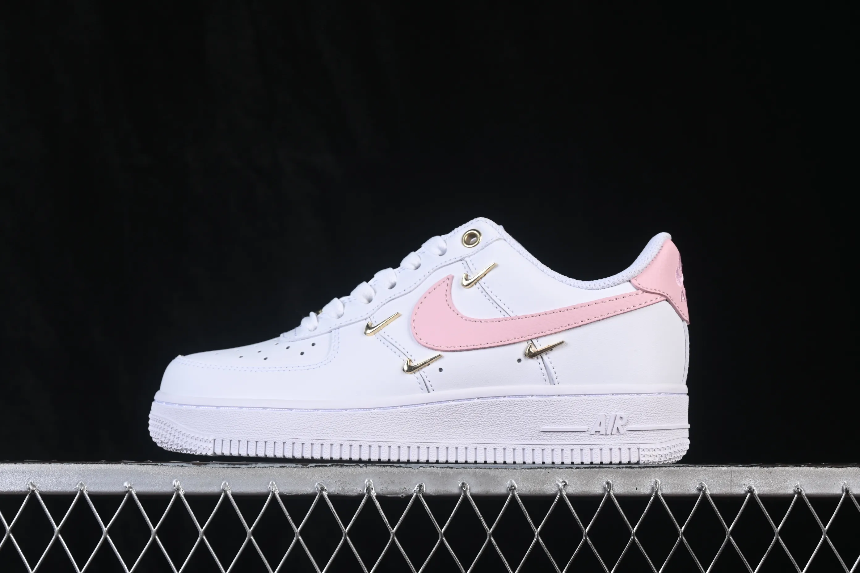 All categories Nk Air Force 1 Air Force series Nk Air Force 1 Low Air Force low-top Nike Air Force 1'07 Low Two-dimensional theme Air Force 1 low-top casual sneakers ZH0316-112